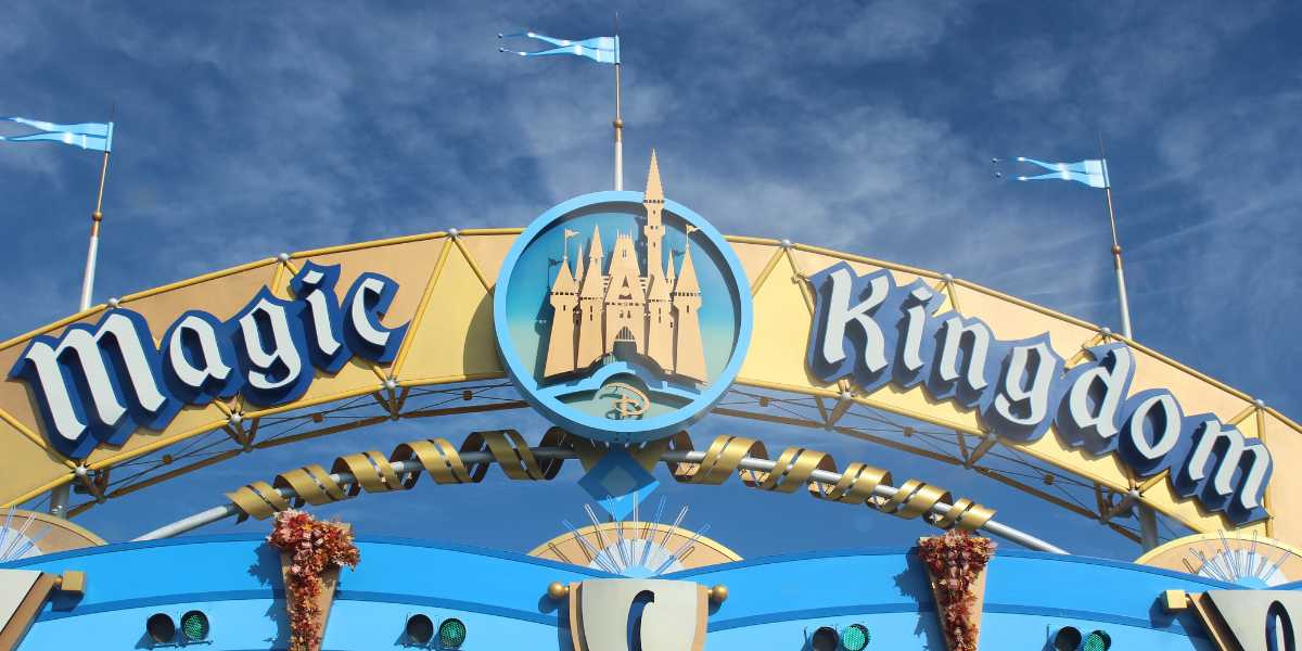 Magic Kingdom welcome sign